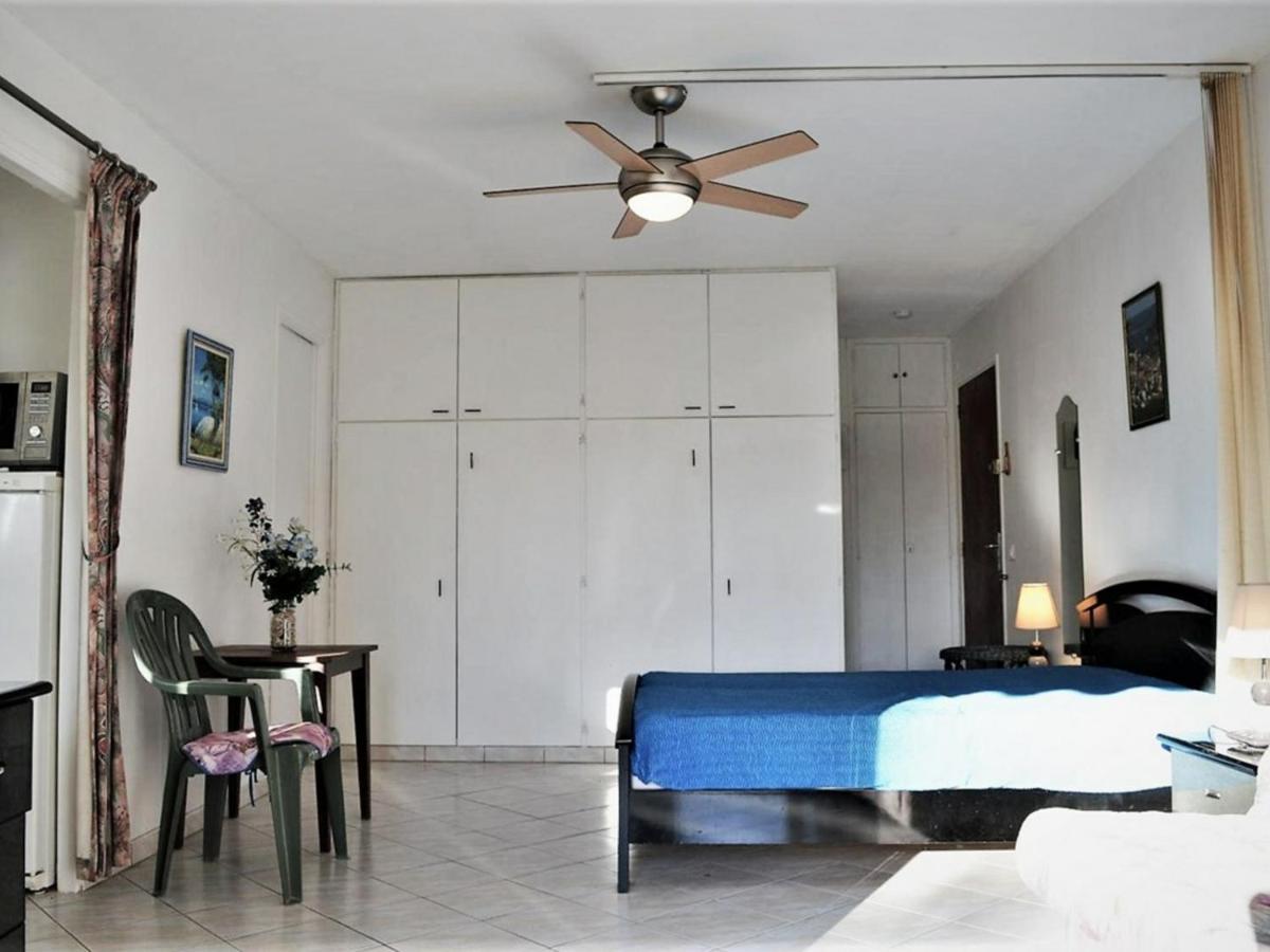 Studio Climatise Au Lavandou Avec Terrasse, Parking Et Environnement Calme - 3 Couchages - Fr-1-251-167 Льо Лаванду Екстериор снимка