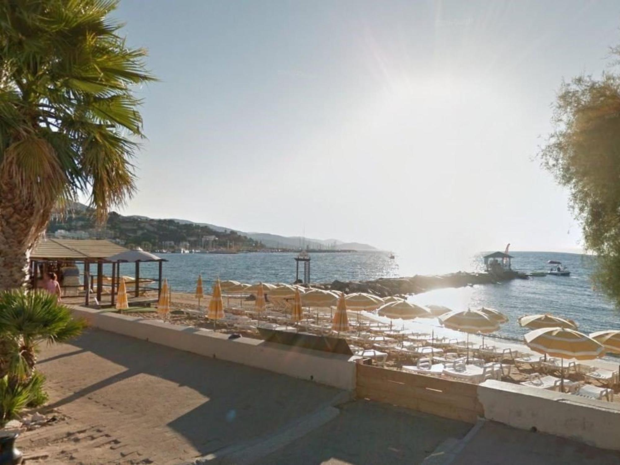 Studio Climatise Au Lavandou Avec Terrasse, Parking Et Environnement Calme - 3 Couchages - Fr-1-251-167 Льо Лаванду Екстериор снимка