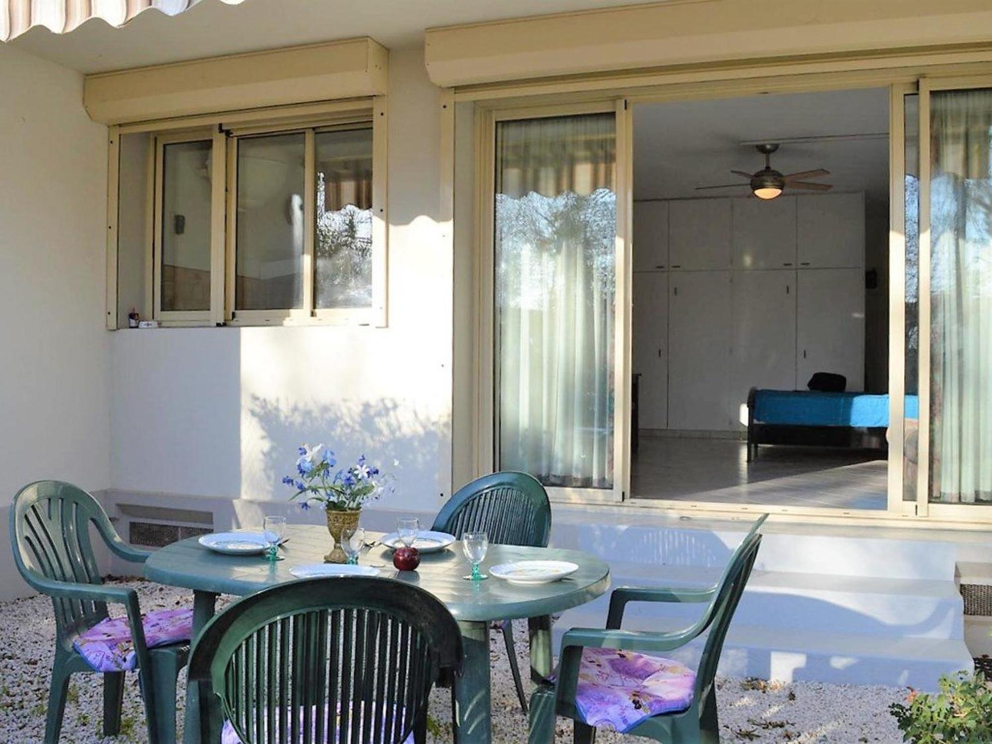 Studio Climatise Au Lavandou Avec Terrasse, Parking Et Environnement Calme - 3 Couchages - Fr-1-251-167 Льо Лаванду Екстериор снимка